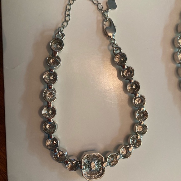 Cute navy blue crystal bracelet 🌟✨💫 - Picture 5 of 6